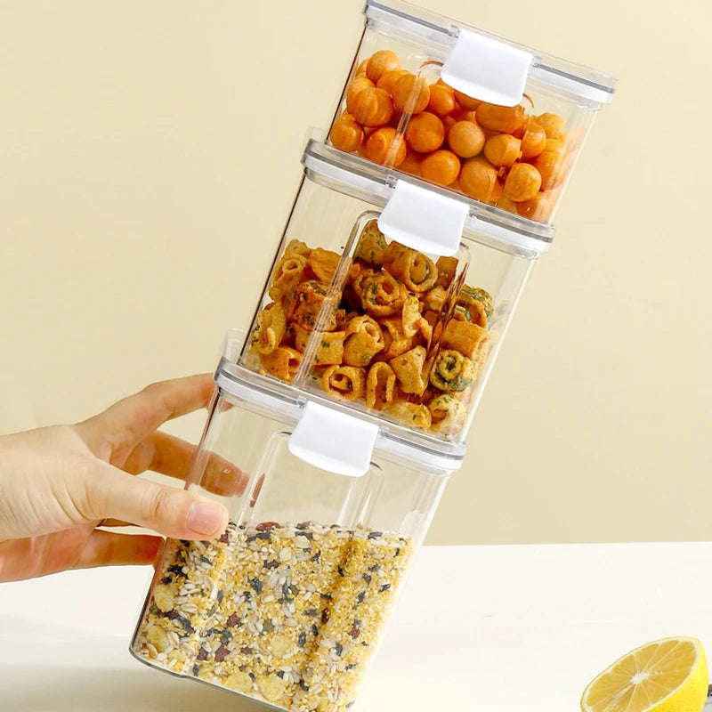 Clear & Fresh – Multi-Size Sealed Containers for Kitchen & Fridge
